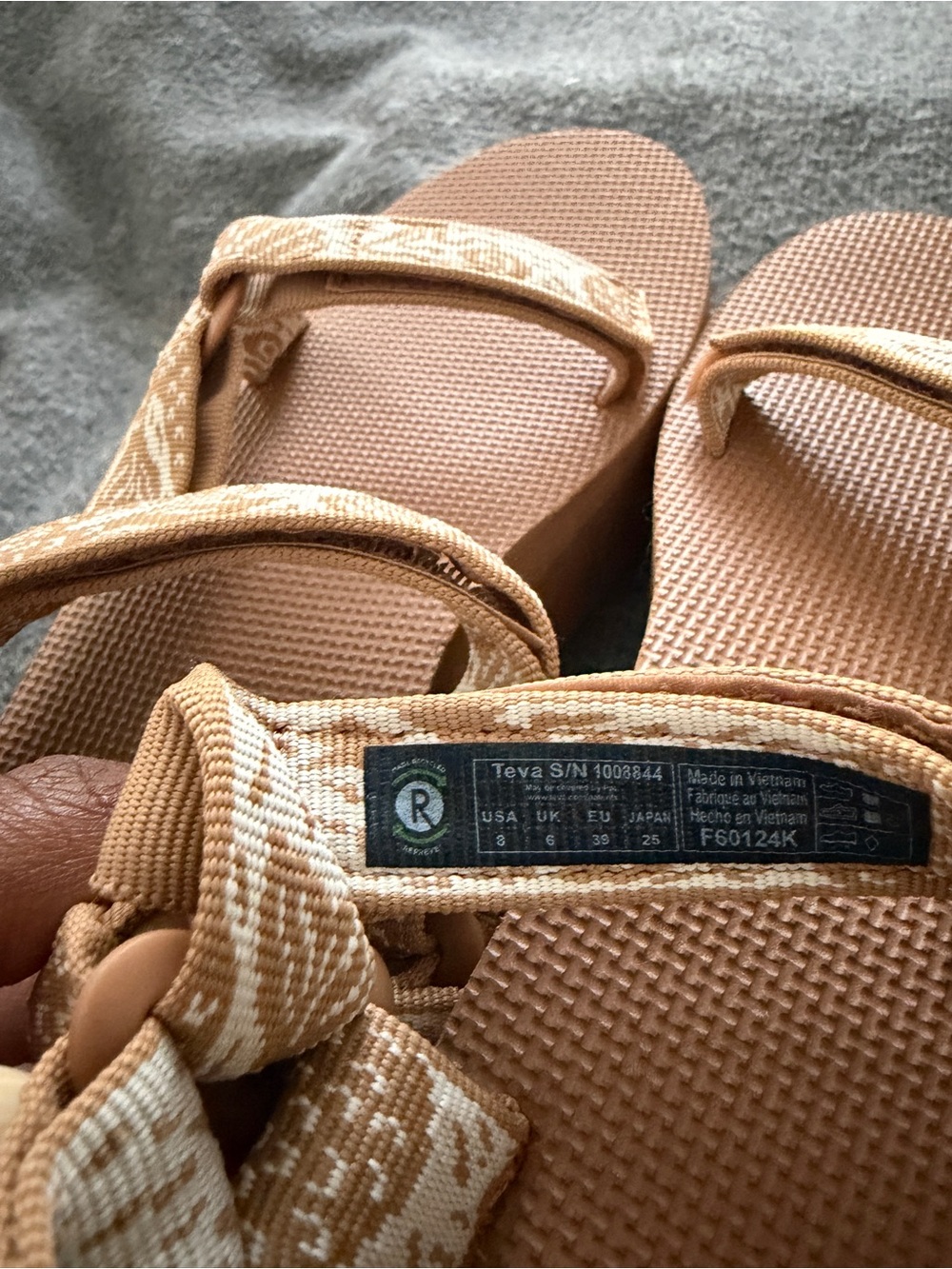 Women's Camel Teva Flatform Universal Platform Sandals (NWOT) Size 8 - Picture 6 of 7